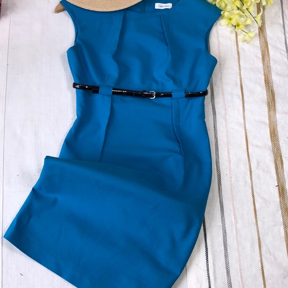 Calvin Klein SZ 6 Pencil Dress